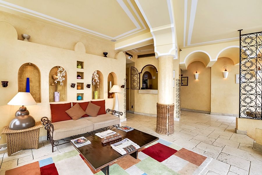 Hotel Trocadero 2*
